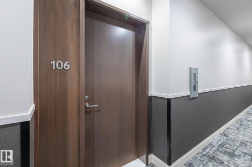 106 2504 109 Street, Edmonton, AB - Indoor Photo Showing Other Room