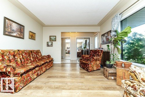 8539 Connors Road, Edmonton, AB - Indoor Photo Showing Living Room