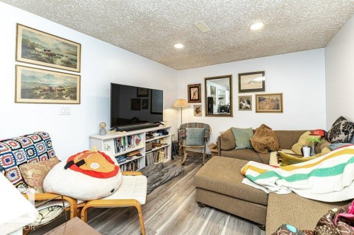 8539 Connors Road, Edmonton, AB - Indoor Photo Showing Living Room