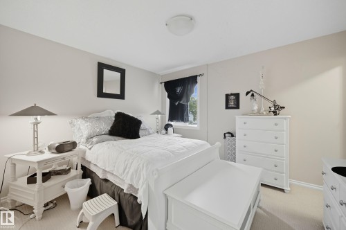 11236 84 Street, Edmonton, AB - Indoor Photo Showing Bedroom