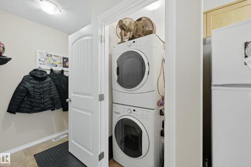 11236 84 Street, Edmonton, AB - Indoor Photo Showing Laundry Room
