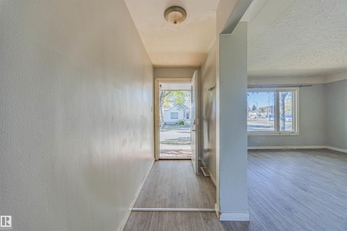 11715 139 Street, Edmonton, AB - Indoor Photo Showing Other Room