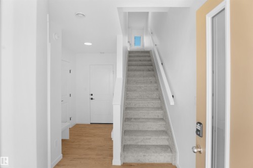 5142 River'S Edge Way, Edmonton, AB - Indoor Photo Showing Other Room