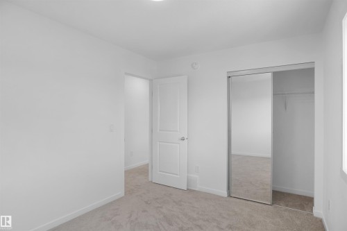 59 525 Secord Boulevard, Edmonton, AB - Indoor