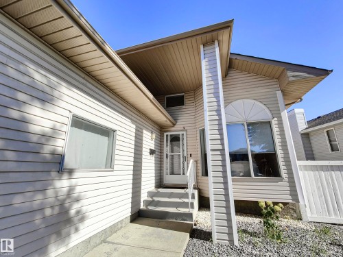 215 Peter Close Nw, Edmonton, AB - Outdoor