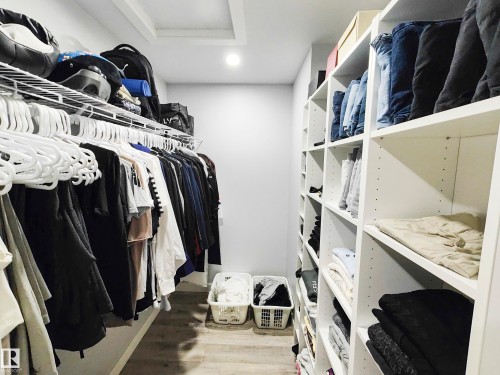 215 Peter Close Nw, Edmonton, AB - Indoor With Storage