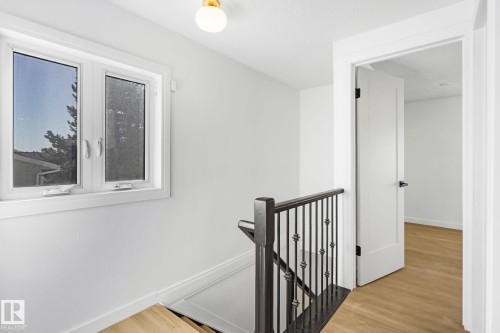 3867 85 Street, Edmonton, AB - Indoor Photo Showing Other Room