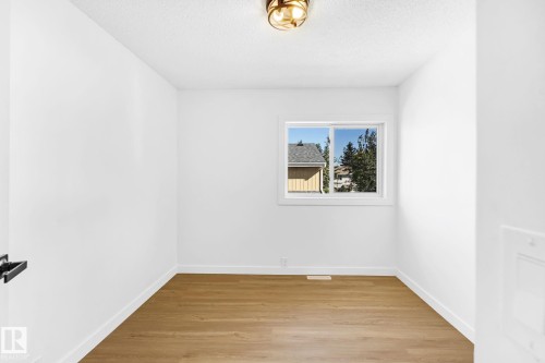 3867 85 Street, Edmonton, AB - Indoor Photo Showing Other Room