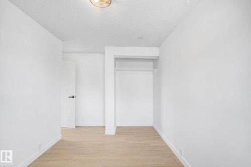 3867 85 Street, Edmonton, AB - Indoor Photo Showing Other Room