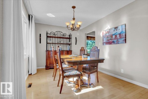 11914 40 Street, Edmonton, AB - Indoor Photo Showing Dining Room
