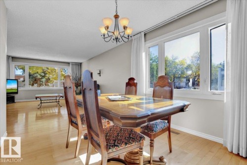 11914 40 Street, Edmonton, AB - Indoor Photo Showing Dining Room
