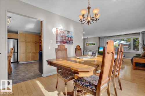 11914 40 Street, Edmonton, AB - Indoor Photo Showing Dining Room
