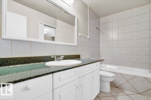 11914 40 Street, Edmonton, AB - Indoor Photo Showing Bathroom