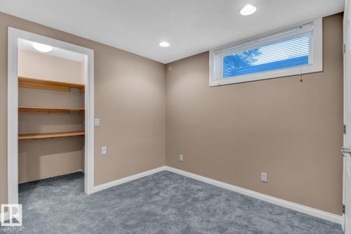 36 3003 34 Avenue, Edmonton, AB - Indoor