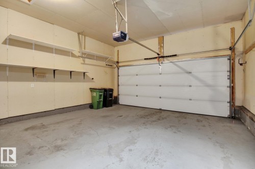 36 3003 34 Avenue, Edmonton, AB - Indoor Photo Showing Garage