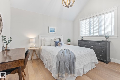 1020 Genesis Lake Boulevard, Stony Plain, AB - Indoor Photo Showing Bedroom