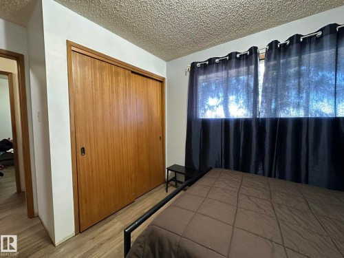 59528 152 Range Road, Rural Smoky Lake County, AB - Indoor Photo Showing Bedroom
