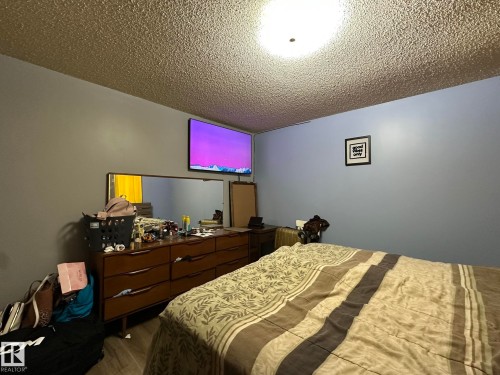 59528 152 Range Road, Rural Smoky Lake County, AB - Indoor Photo Showing Bedroom