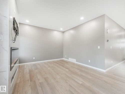 1631 203 Street, Edmonton, AB - Indoor Photo Showing Other Room