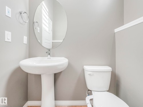 1631 203 Street, Edmonton, AB - Indoor Photo Showing Bathroom