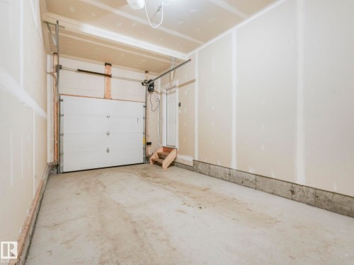 1631 203 Street, Edmonton, AB - Indoor Photo Showing Garage