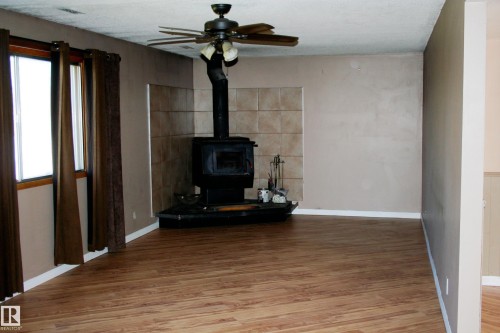 21542 Twp 492, Rural Camrose County, AB - Indoor