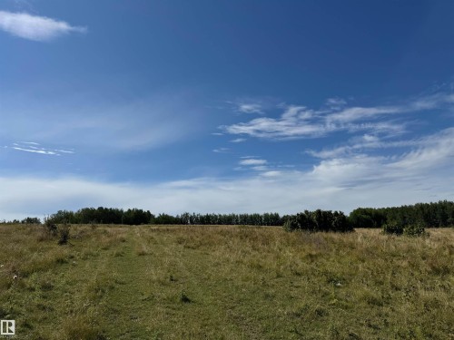 On Range Rd 75, Rural Brazeau County, AB 