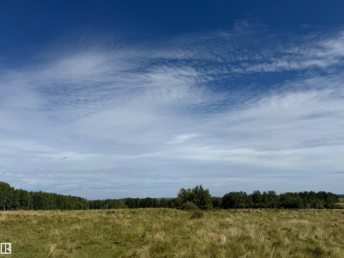 On Range Rd 75, Rural Brazeau County, AB 