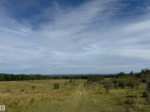 On Range Rd 75, Rural Brazeau County, AB 