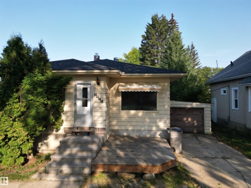5021 48 Street, Calmar, AB - Outdoor