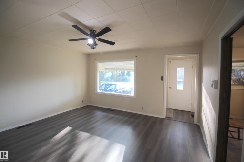 5021 48 Street, Calmar, AB - Indoor Photo Showing Other Room