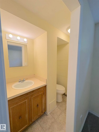 5021 48 Street, Calmar, AB - Indoor Photo Showing Bathroom