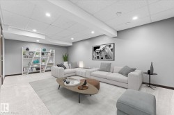 527 CHAPPELLE Drive  Edmonton, AB T6W 2B4