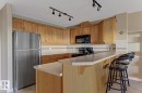 310 530 Hooke Road, Edmonton, AB  - Indoor Photo Showing Kitchen 