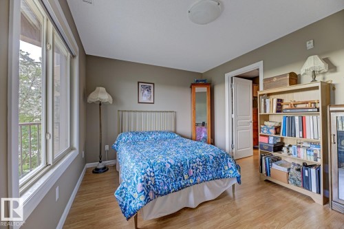 310 530 Hooke Road, Edmonton, AB - Indoor Photo Showing Bedroom