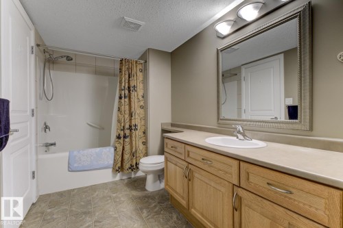 310 530 Hooke Road, Edmonton, AB - Indoor Photo Showing Bathroom