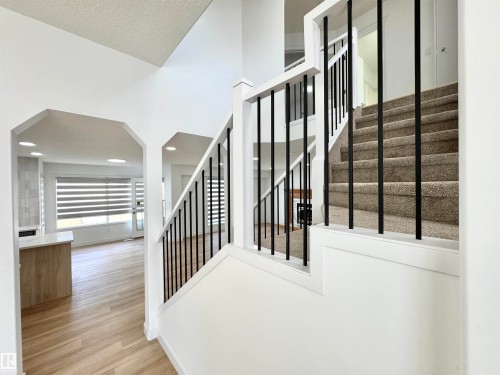 2908 44A Avenue, Edmonton, AB - Indoor Photo Showing Other Room