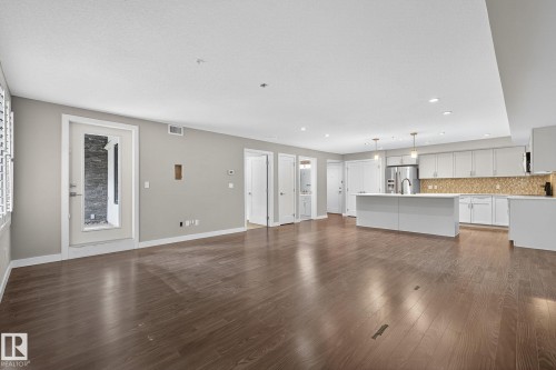 102 5029 Edgemont Boulevard, Edmonton, AB - Indoor Photo Showing Kitchen