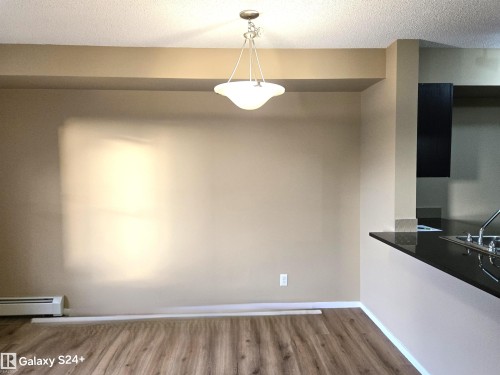 210 3207 James Mowatt Trail, Edmonton, AB - Indoor