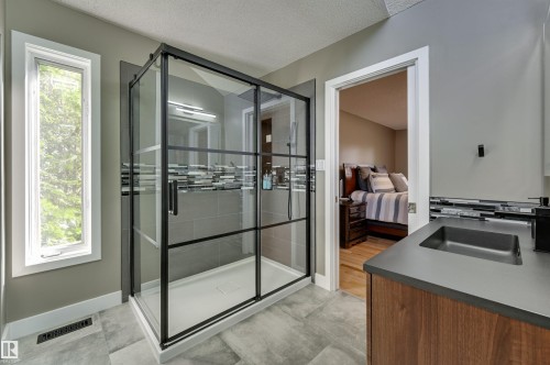 17623 53 Avenue, Edmonton, AB - 