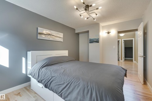 17623 53 Avenue, Edmonton, AB - Indoor Photo Showing Bedroom