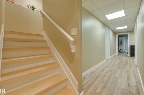 17623 53 Avenue, Edmonton, AB - Indoor Photo Showing Other Room
