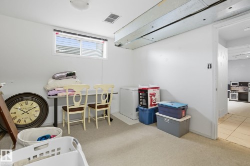 1438 Grant Way Nw, Edmonton, AB - Indoor Photo Showing Other Room