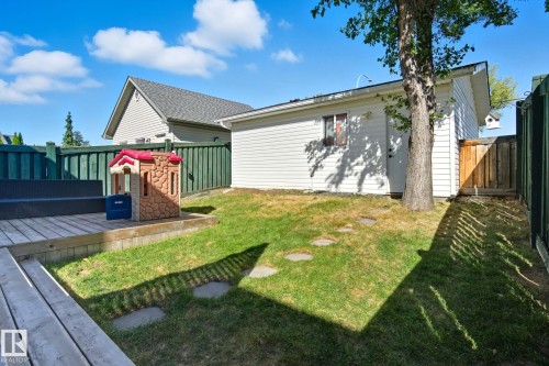 1438 Grant Way Nw, Edmonton, AB - Outdoor