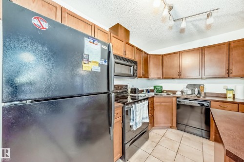 134 16311 95 Street, Edmonton, AB - Indoor Photo Showing Kitchen