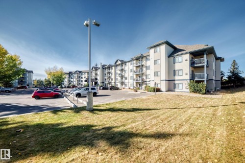 134 16311 95 Street, Edmonton, AB - Outdoor