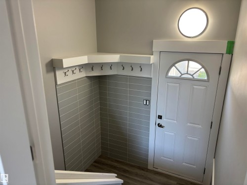 8028 134A Avenue Nw, Edmonton, AB - Indoor Photo Showing Other Room