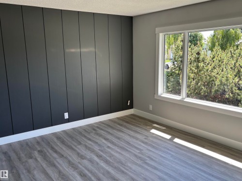 8028 134A Avenue Nw, Edmonton, AB - Indoor Photo Showing Other Room