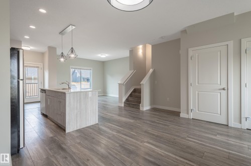 207 Griesbach Road, Edmonton, AB - Indoor