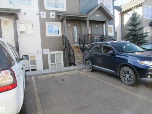 90 2560 Pegasus Boulevard, Edmonton, AB -  Photo Showing Garage